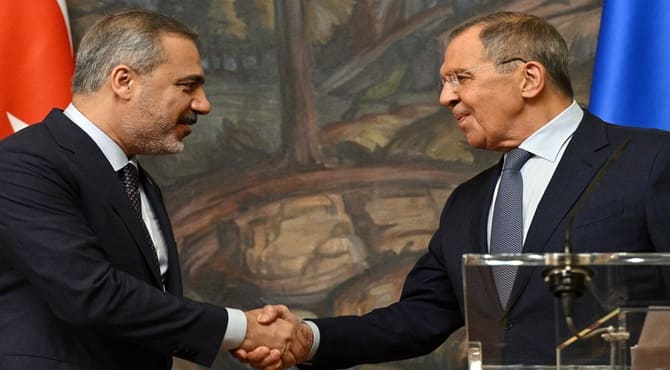 Lavrov ve Fidan Moskova'da Kritik Görüşmelere Hazırlanıyor