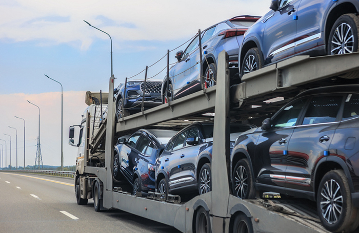 Lüks Otomobiller Rusya'ya Çin Kılığında Sokuluyor