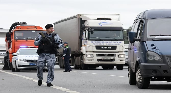 M-4 otoyolundaki trafik kısıtlamaları devam ediyor