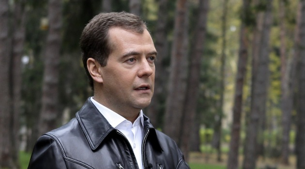 Medvedev: Her yıl 400 bin vatandaşımız sigaradan ölüyor