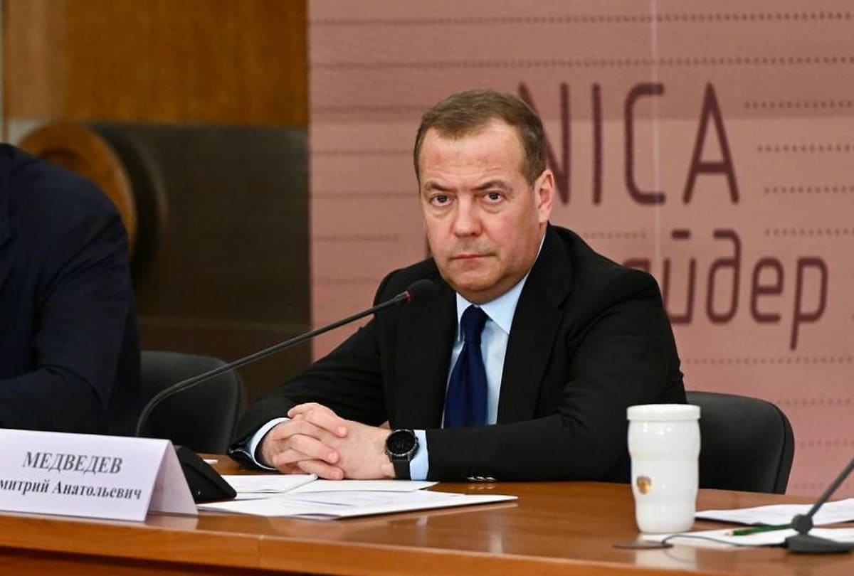 Medvedev'den Sert Uyarı: "ICC Kararları Savaşa Yol Açabilir"