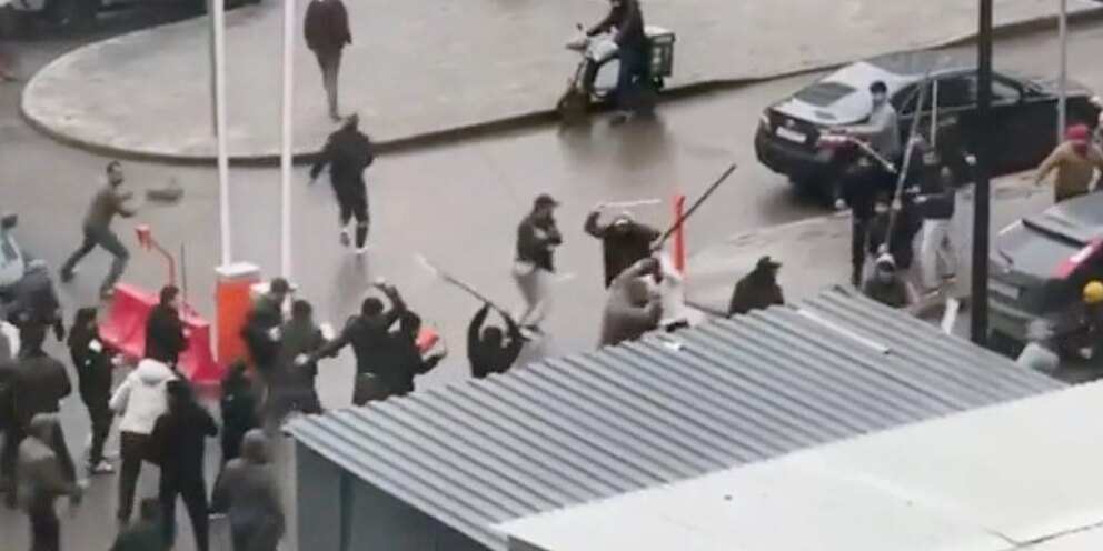 Moskova'da Kazma Kürekle Kavga Eden Göçmenler Sınır Dışı Edilecek