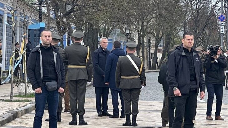 NATO Genel Sekreteri ilk kez Kiev'de