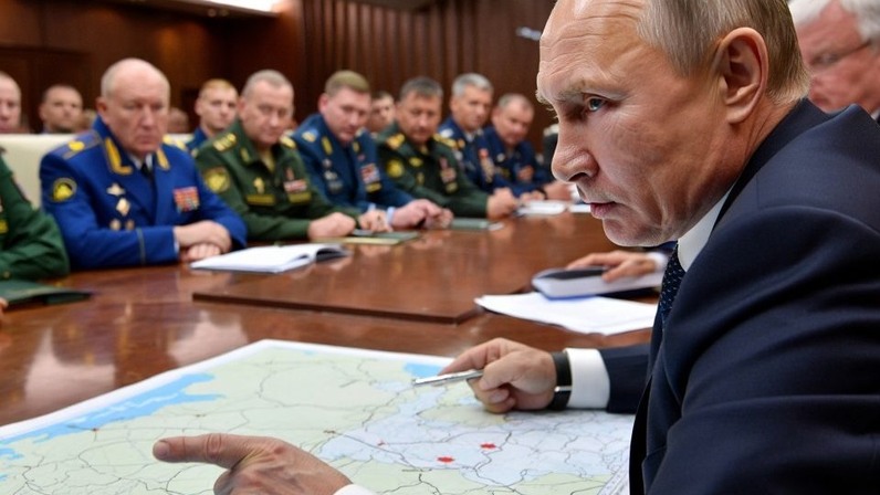NATO Rus uçaklarını Düşürmeye Hazırlanıyor: Putin Meydan Okumayı Kabul Etti