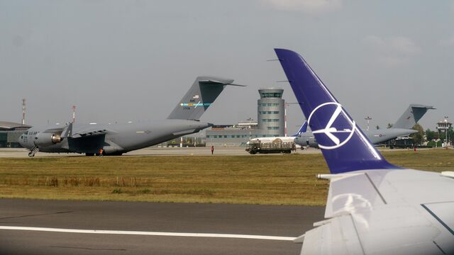 NATO, Ukrayna'ya Yardımı İçin Polonya'ya Hava Trafiğini Artırdı