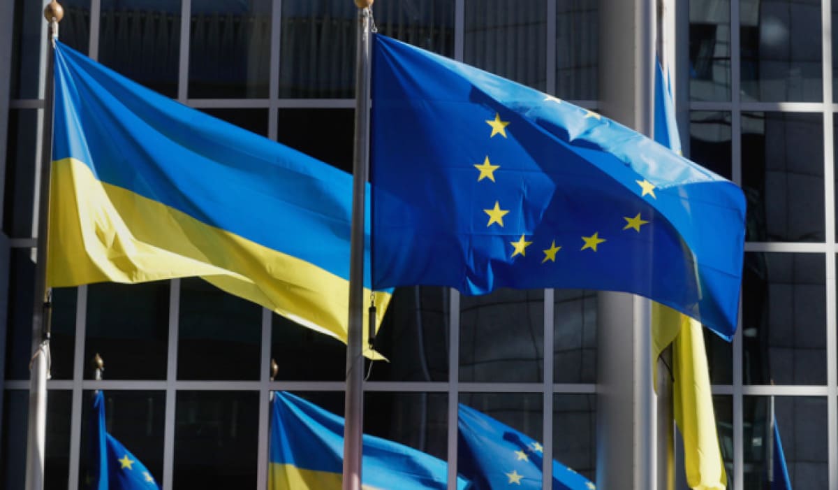 Paris Zirvesi'nde Tarihi Adım: Kiev'e "Bağlayıcı Güvenlik Şemsiyesi" Geliyor