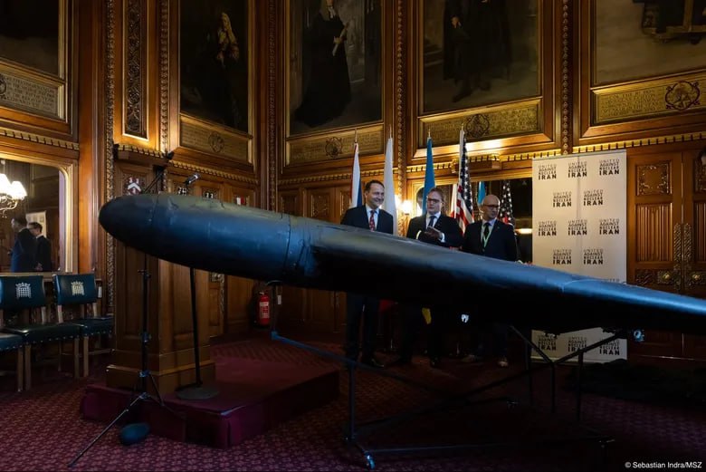 Polonya'dan Londra'da Rus İHA'lı Şov: Rusya içlerine Saldırılara Hazırlıklı Olun