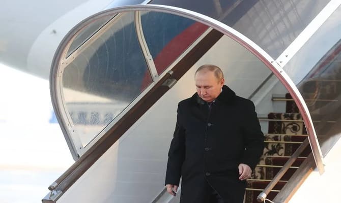 Putin ilk kez Eskimo’ların memleketi Çukotka’ya gitti