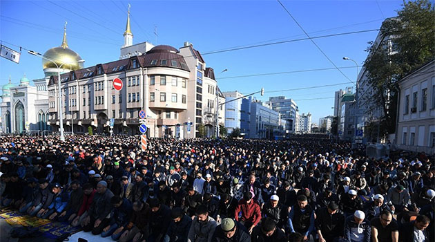 Putin, Rusya Müslümanlarının Kurban Bayramı'nı kutladı