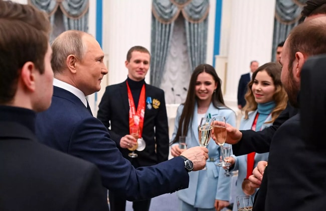 Putin: Sporda Rusya için dost olmayan ülke yok