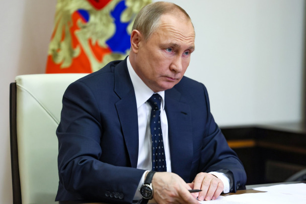 Putin yeni bölgelerin kabulüne ilişkin yasaları imzaladı