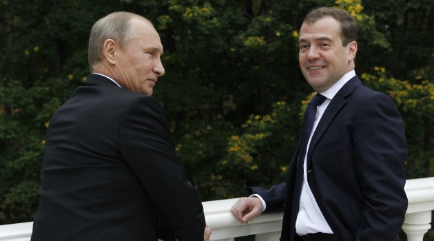 Putin ve Medvedev'in 2012 gelirleri 187 bin dolar