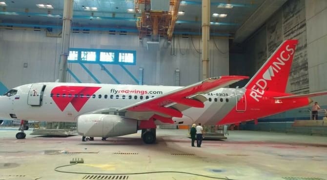 Red Wings, Yerli Yeni Superjet-100 Yolcu Uçağını Teslim Aldı