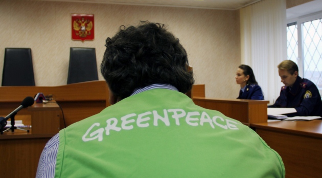 Rusya mahkemesinden 30 Greenpeace eylemcisine 2 ay tutuklama