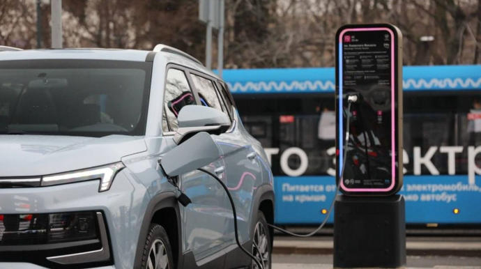 Rus Elektrikli Araçlar, 2026'da Ücretli Yollardan Bedava Geçebilecek
