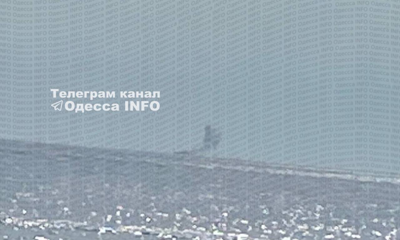 Rus Ordusu, Odessa Limanları ve Yük Gemilerini Vurmaya Devam Ediyor