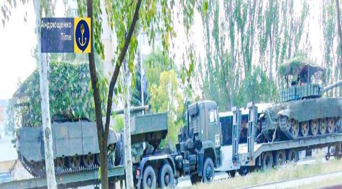 Rus Ordusu Zaporijya ve Donetsk'in Kuzeyine Askeri Yığınak Yapıyor