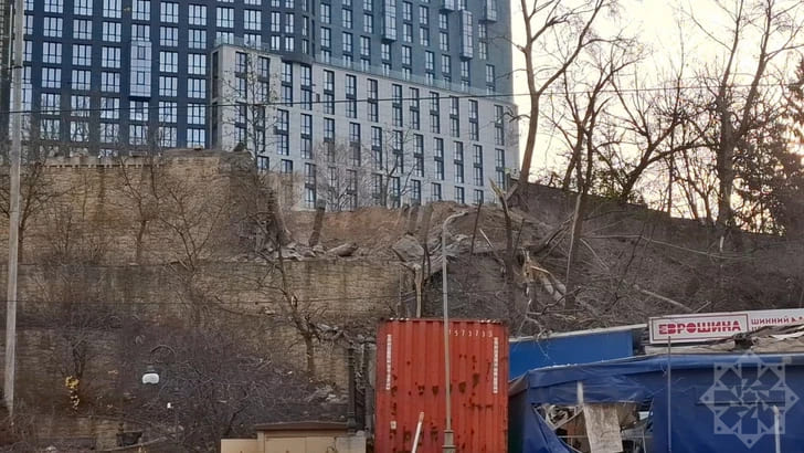 Rus Saldırısından Azerbaycan'ın Kiev Büyükelçiliği Zarar Gördü; Bakü Moskova'ya 'NOTA' Verdi