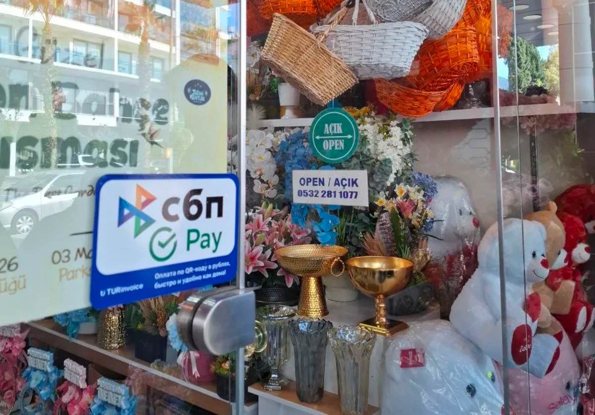 Rus Turistlere Türkiye'de QR Kodlu Ödeme Şoku