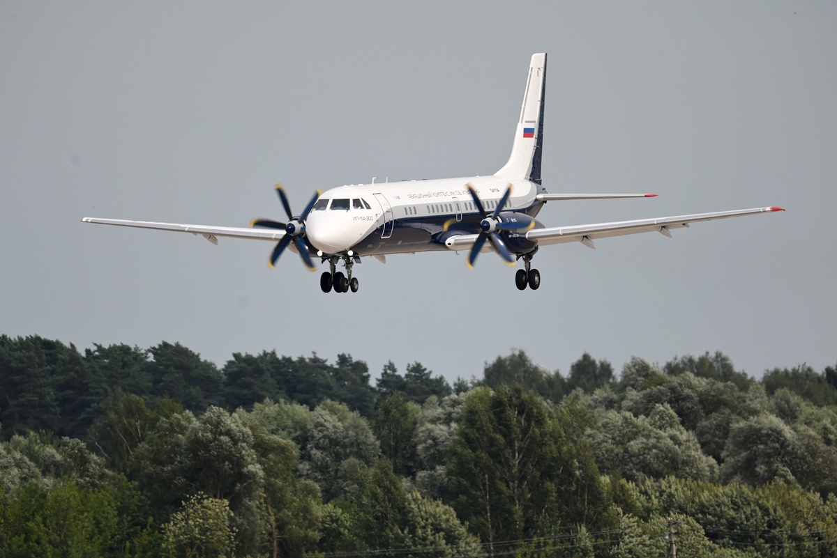 Rus Yerli Yolcu Uçağı  İl-114-300 Seferlere Başlıyor
