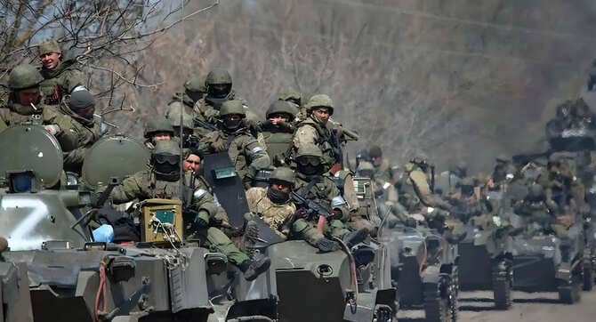 Rusya, Donbas'ı Ele Geçirmek İçin Binlerce Askeri Cepheye Sürüyor