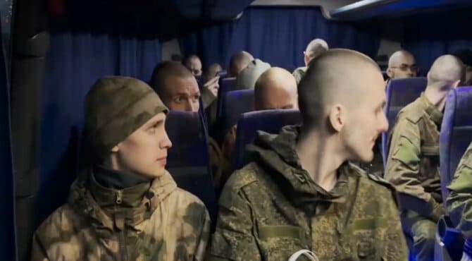 Rusya ve Ukrayna esir takası yaptı