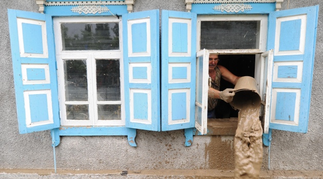 Sel felaketi yaşayan Rusya'ya, Gürcistan’dan yardım önerisi