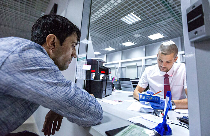 Rusya'da Göçmen İşçiler Artık İçişleri'nin Sorumluluğunda