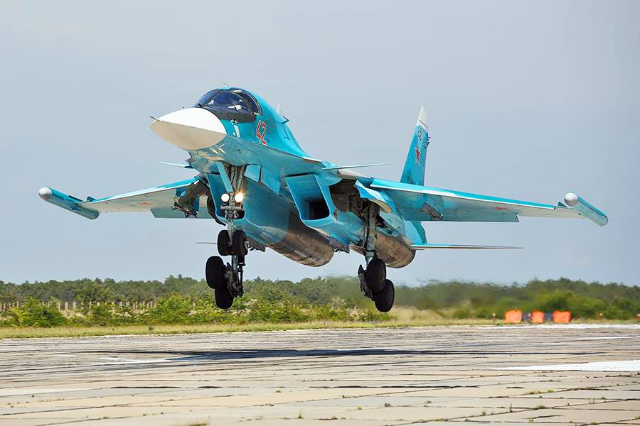 Rusya'da Su-34 Savaş Uçağı Düştü