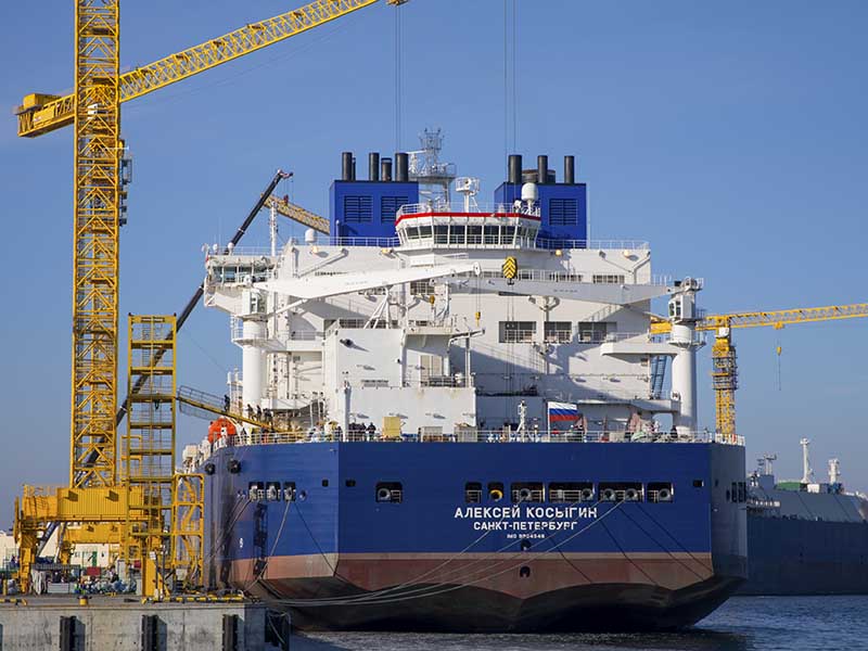 Rusya'nın İlk Yerli LNG Tankeri 'Aleksey Kosıgin' Hizmete Girdi