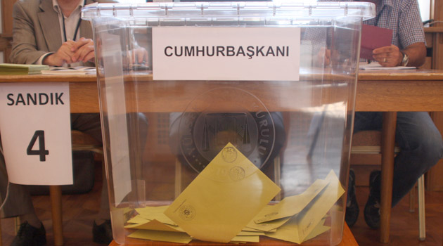 Moskova’da oy kullanan vatandaşlar: Memleket gergin ortamdan kurtulsun