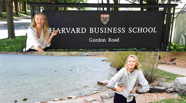Mariya Şarapova Harvard'lı oluyor