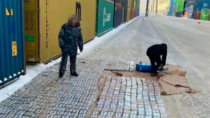 St.Petersburg limanında 1 tondan fazla uyuşturucu yakalandı