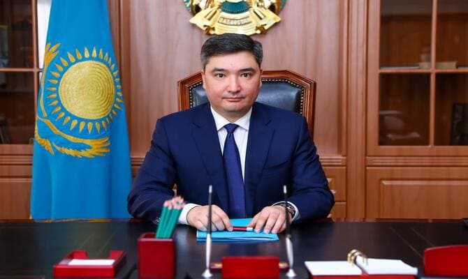 Tokayev, yolsuzlukla mücadele başkanını başbakanlığa atadı