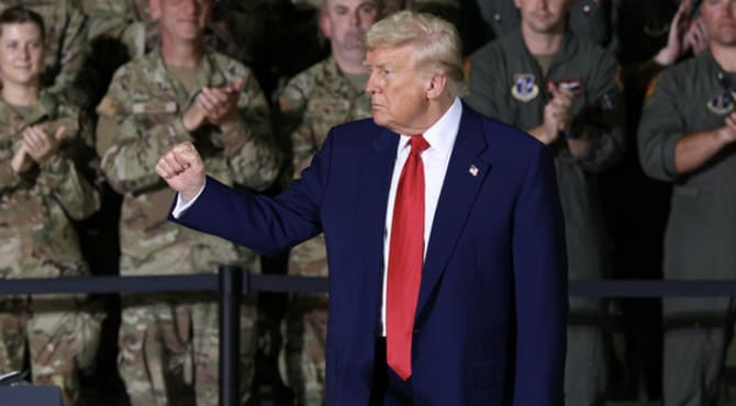 Trump 8 Mayıs'ı İkinci Dünya Savaşı Zafer Günü İlan Etti