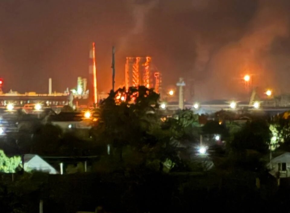 Ukrayna İHA'sı Krasnodar'daki Petrol Rafinerisini Vurdu