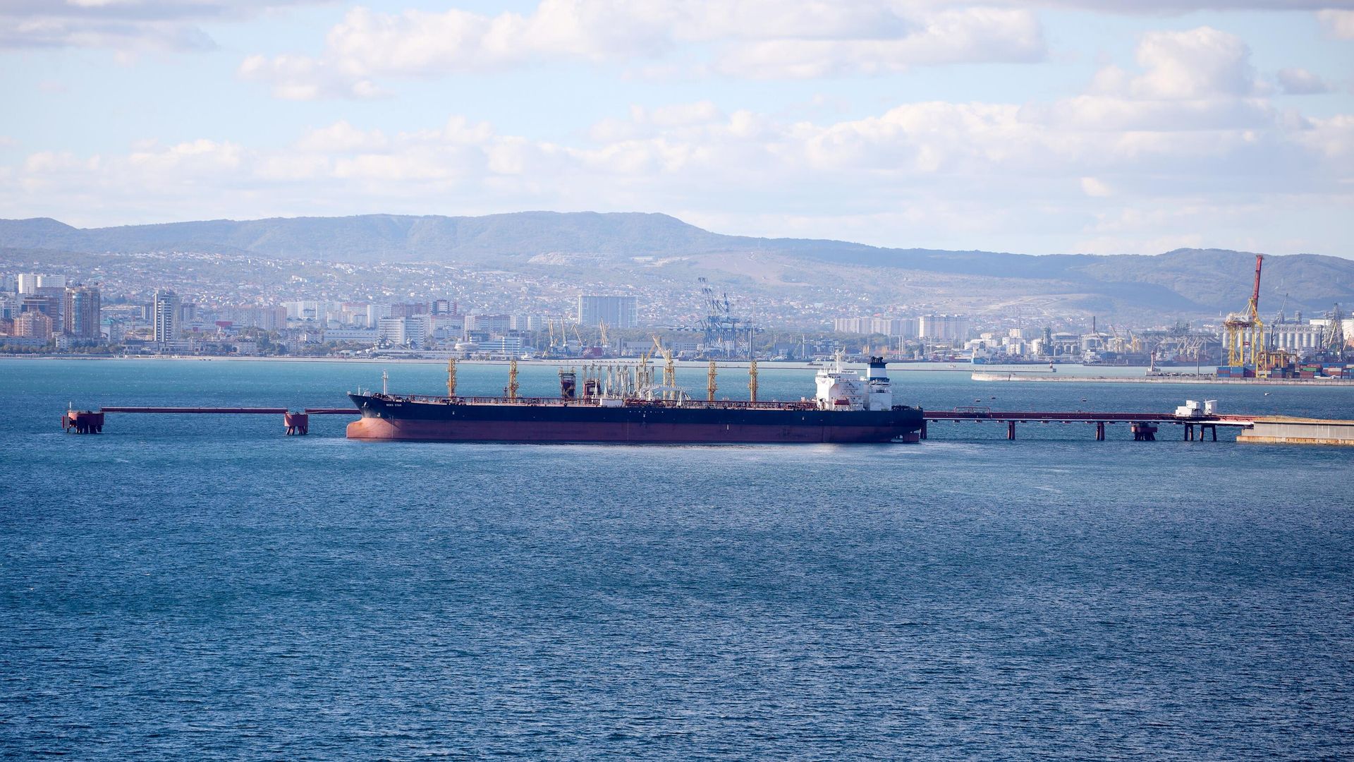 Ukrayna'dan Rus Deniz Terminaline İHA Saldırısı: Yükleme Durduruldu