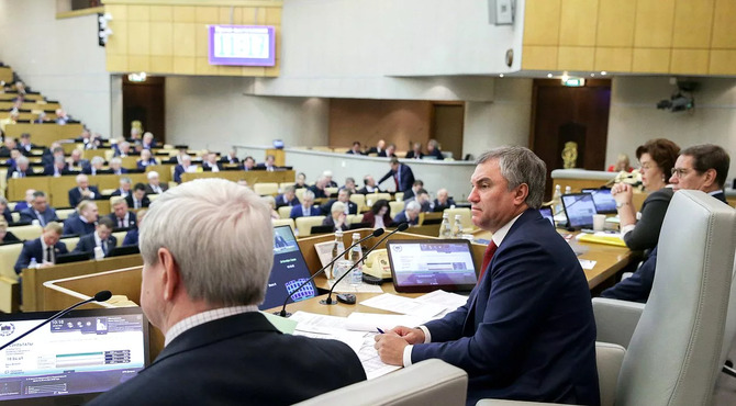 Volodin’den Milletvekillerine Uyarıı: “Yasa Hazırlarken Kafanızla Düşünün!”