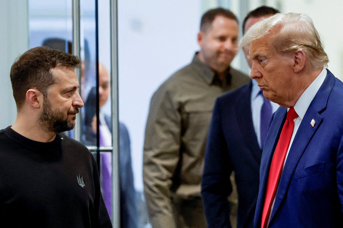 Zelensky: "Trump Rusya'nın Kazanacağına İnanıyor"
