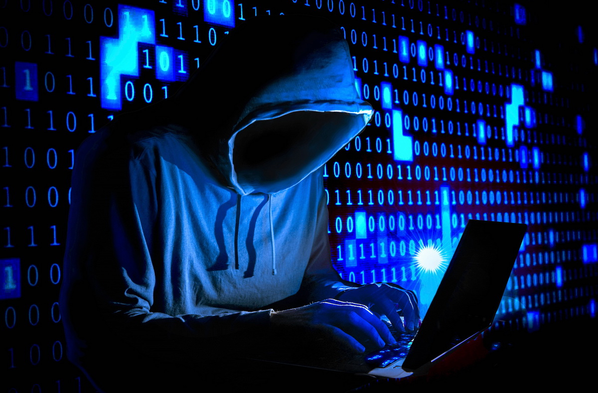 Daily Mirror: Rus Hackerlar, 8 İngiliz Askeri Üsse Saldırdı