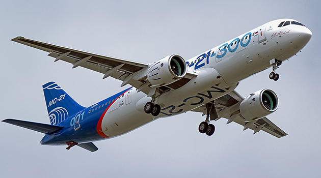 Rusya’nın ilk yolcu uçağı test uçuşundan başarıyla geçti