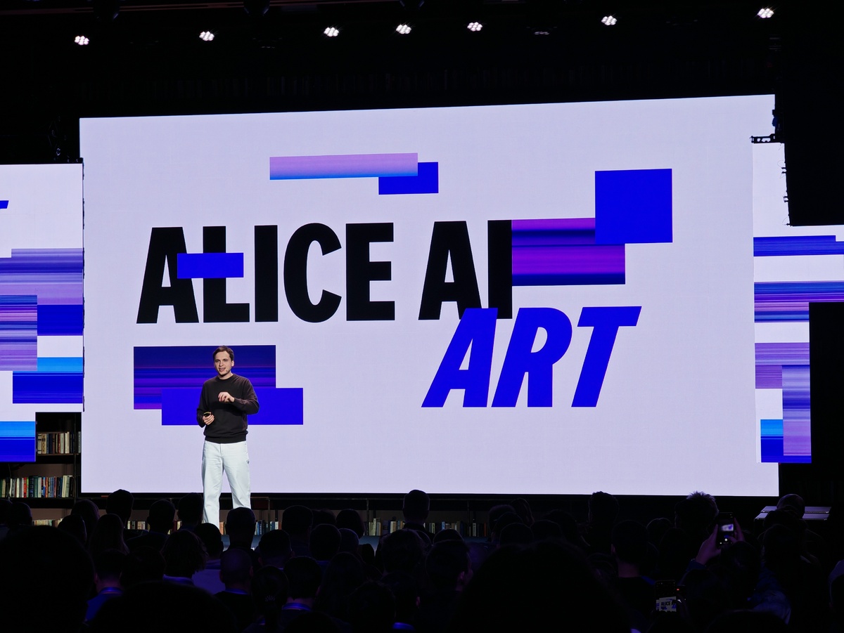 Yandex'in Yeni Yapay Zeka Asistanı 'Alice AI' Tanıtıldı