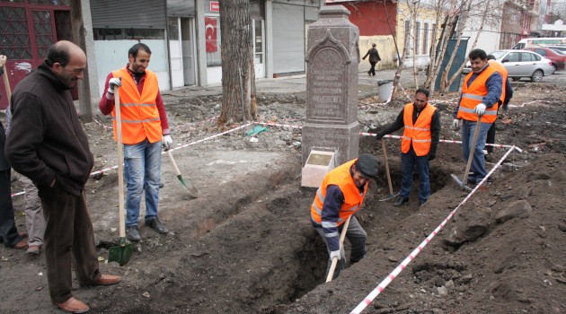 Rus komutana ait mezarda arkeolojik buluntuya rastlanmadı