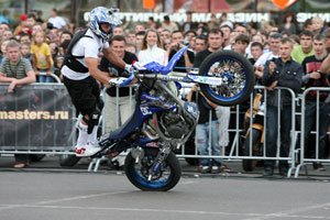 Motorcuların nefes kesen spor dalı: Stunt riding