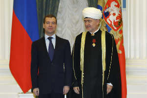 Medvedev'den Gaynuddin'e devlet madalyası