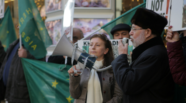 Çerkezler Rusya'yı protesto etti