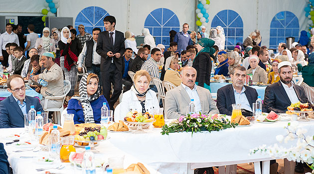 Haydar Aliyev Vakfı Moskova’da Müslüman ve Ortodoks dünyasını iftarda buluşturdu