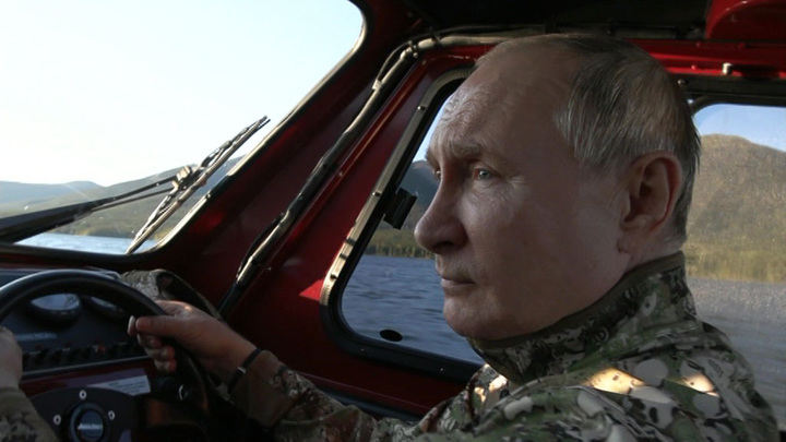 Kremlin, Putin’in tatil görüntülerini yayınladı