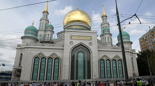 Moskova'da Bayram namazı saat kaçta kılınacak?
