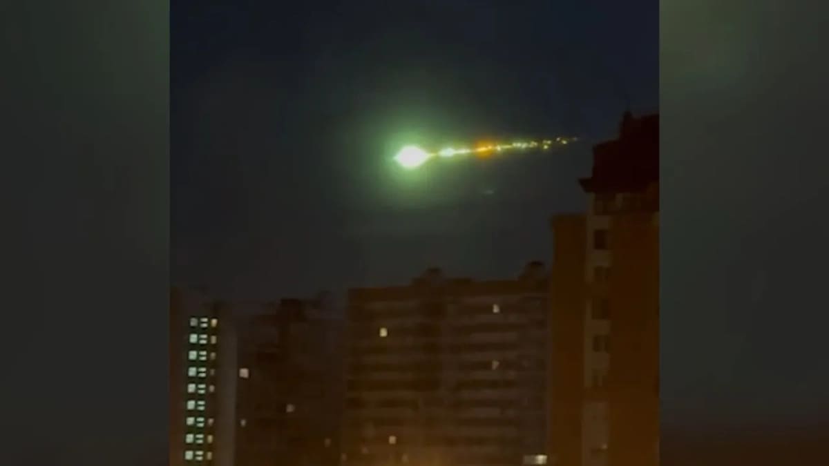 Moskova Semalarında Görülen Gök Cismi Gündem Oldu